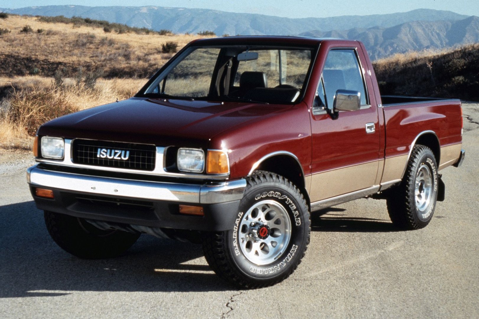 —  Pickup single-cab 