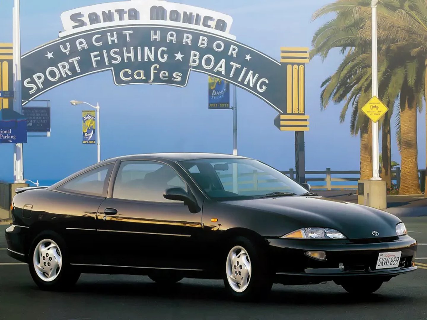 Toyota_Cavalier_1_generation__Coupe__1.jpg
