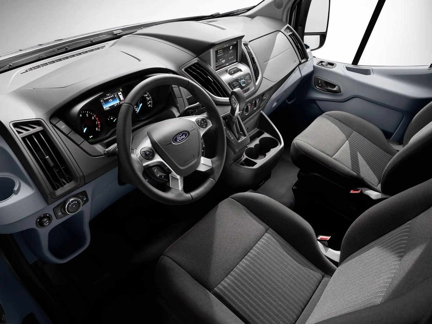 Ford_Transit_4_generation__Van_Long__8.jpg