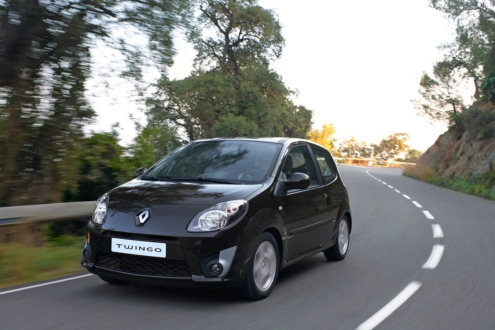 Renault_Twingo_2_generation__Mini_3-doors__5.jpg