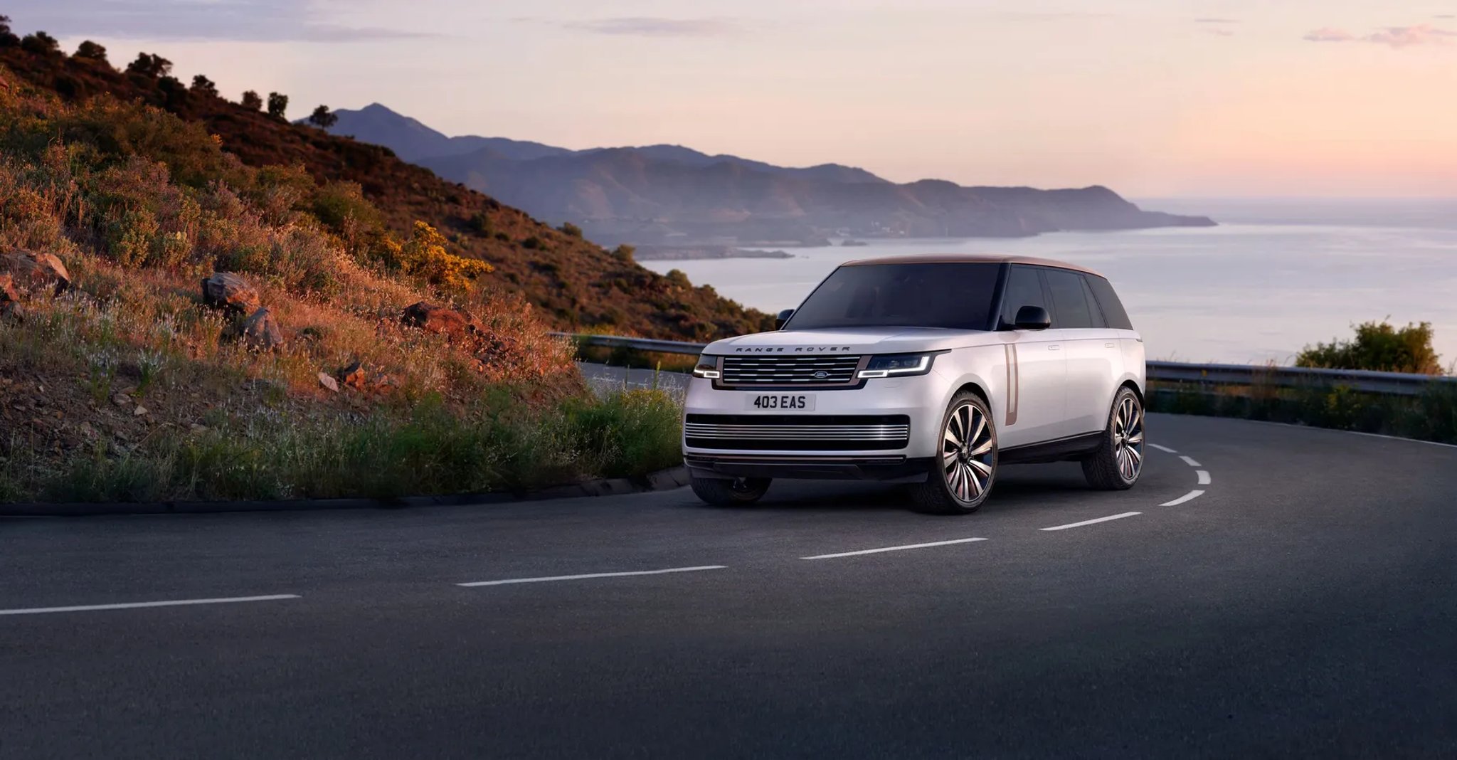 Land Rover_Range_Rover_5_generation__SUV_Long__3.jpg