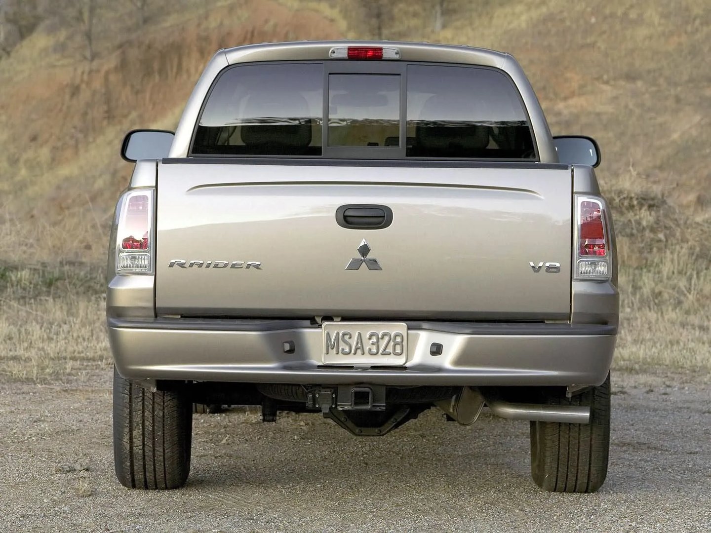Mitsubishi_Raider_1_generation__Pickup_double-cab__6.jpg