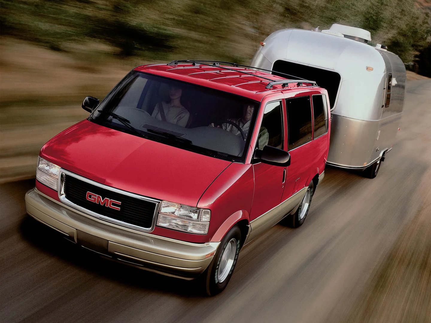 GMC_Safari_2_generation__Minivan__4.jpg