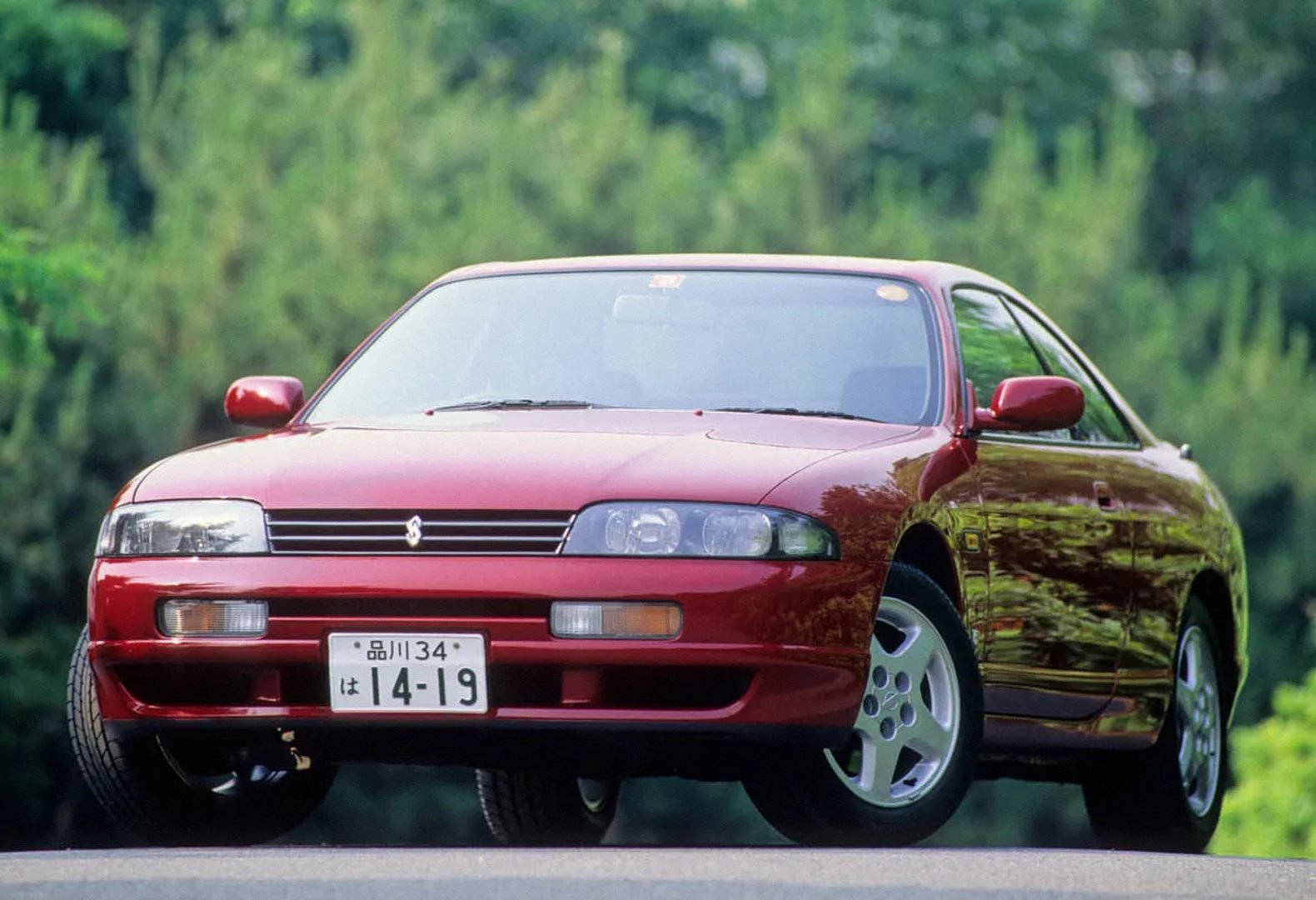 Nissan Skyline 9 generation  Coupe