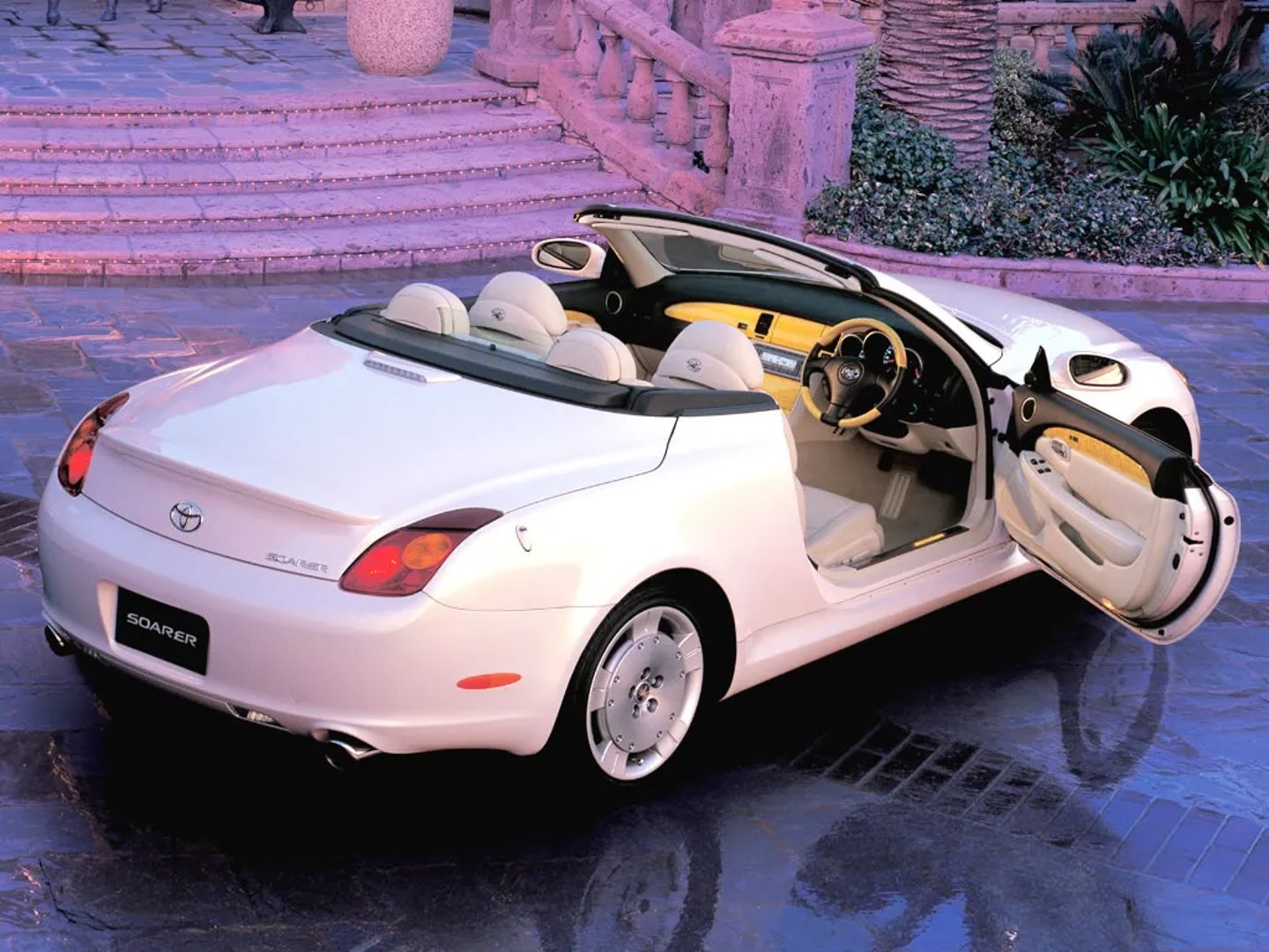 Toyota_Soarer_4_generation__Cabrio__3.jpg