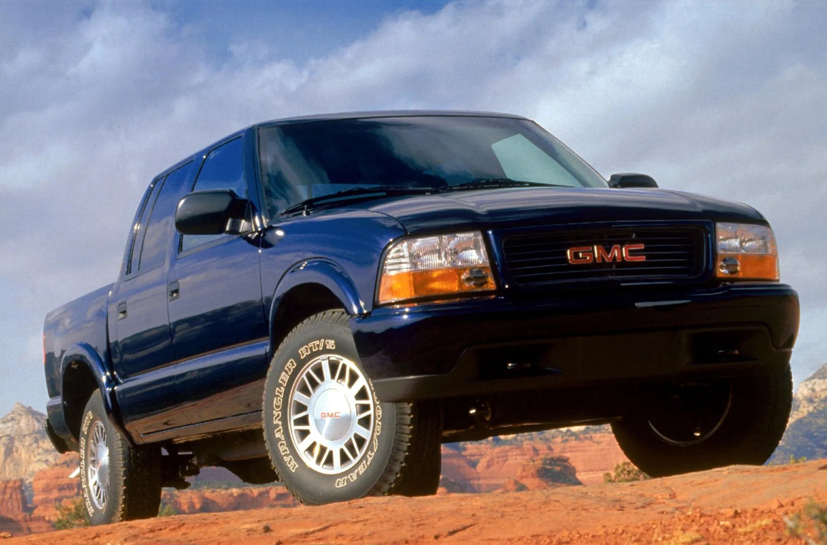 GMC Sonoma 2 generation  Pickup double-cab