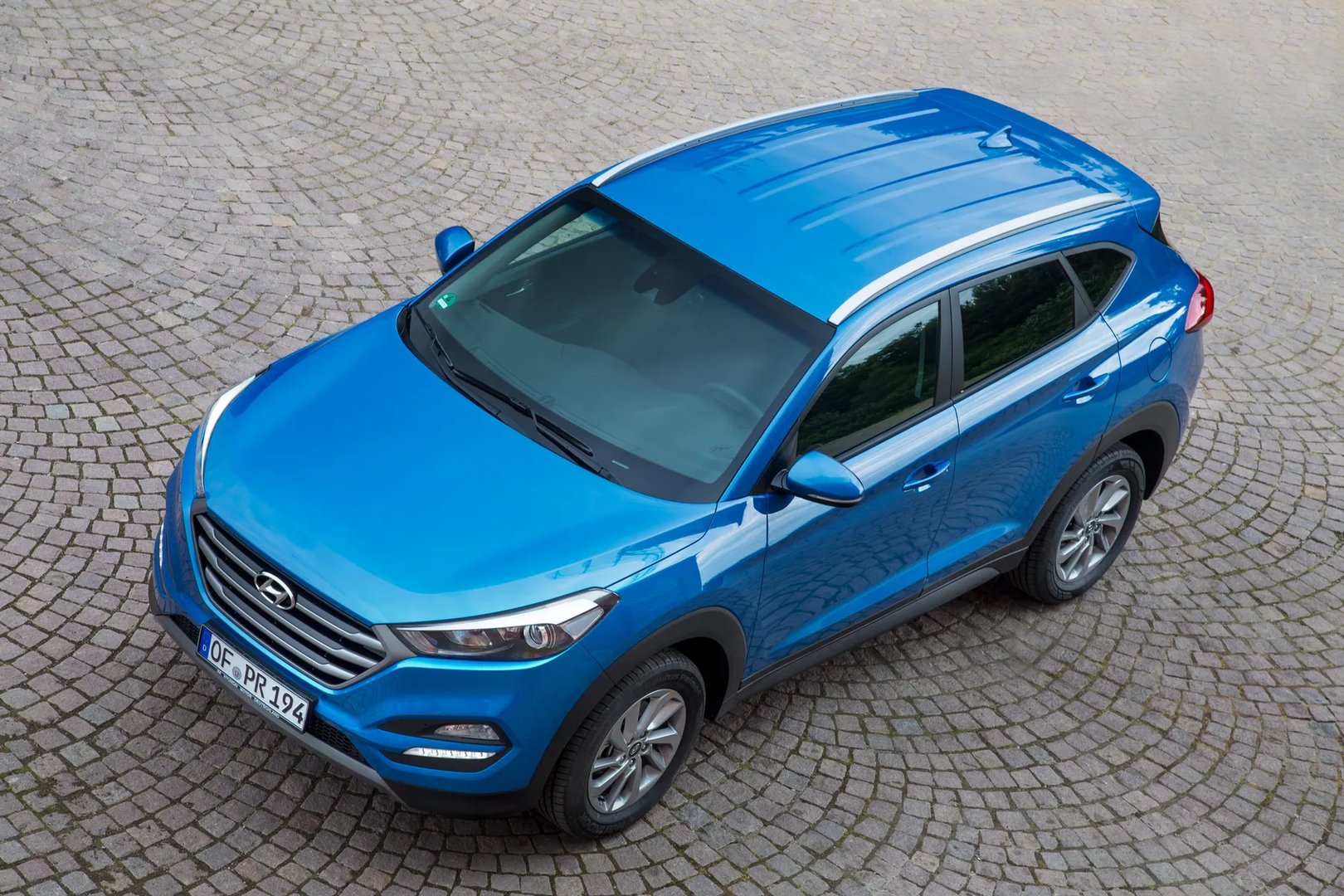 Hyundai_Tucson_3_generation__SUV_5-doors__4.jpg