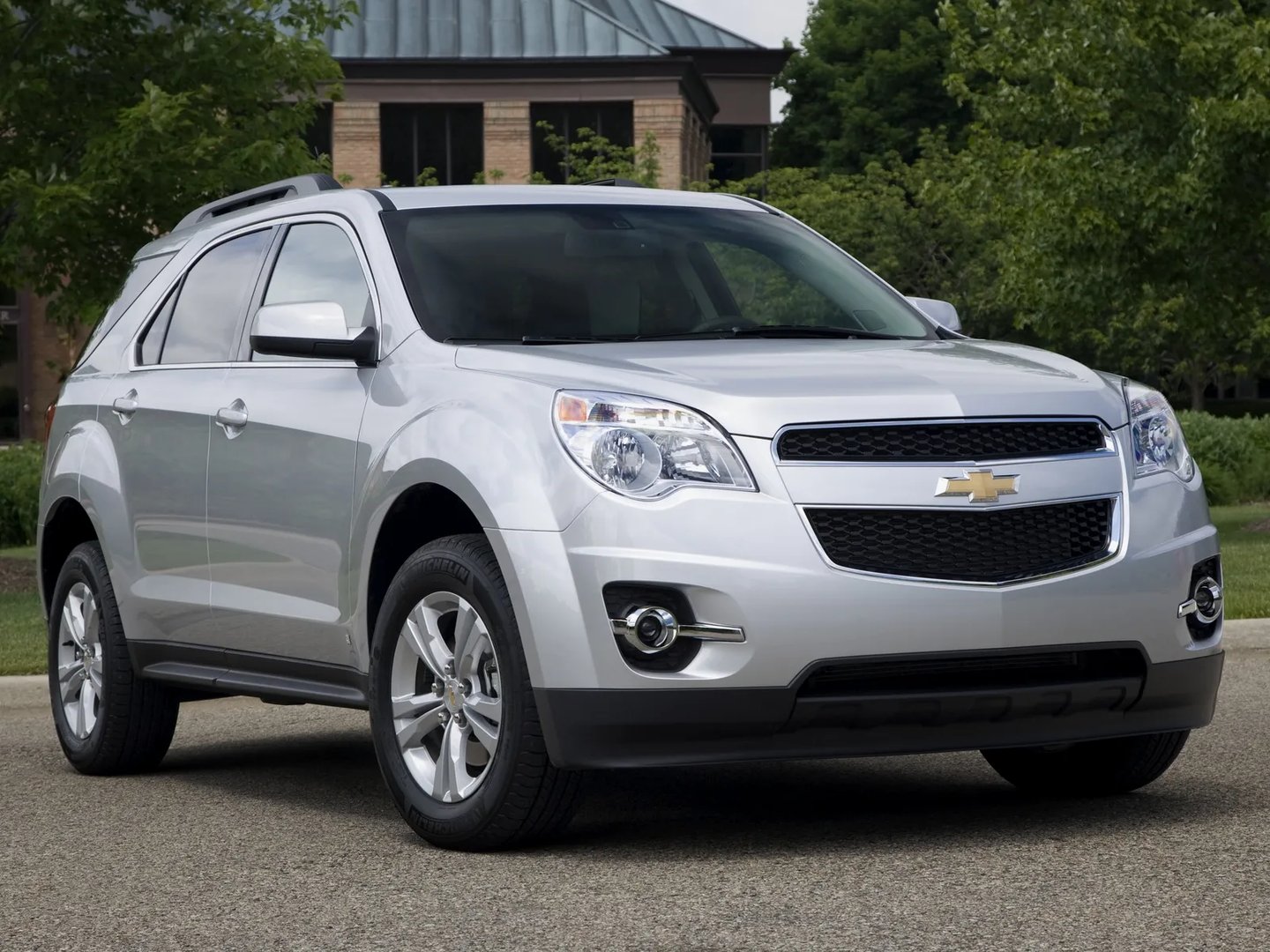 Chevrolet_Equinox_2_generation__SUV_5-doors__11.jpg