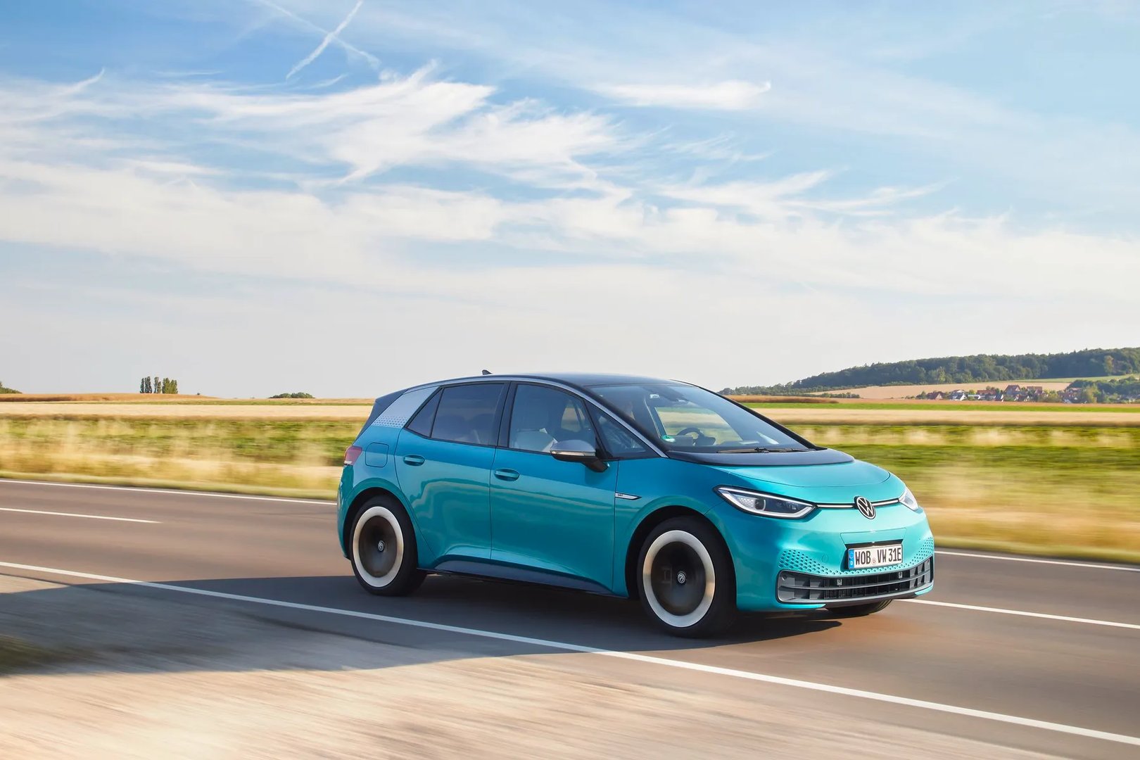 Volkswagen_ID.3_1_generation__Hatchback_5-door__8.jpg