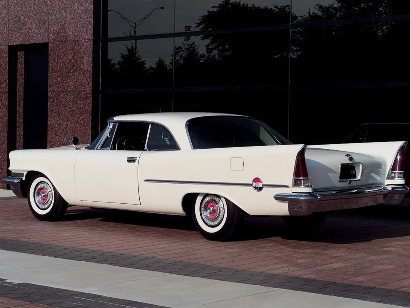 Chrysler_300_Letter_Series_3_generation__Coupe_Hardtop__2.jpg