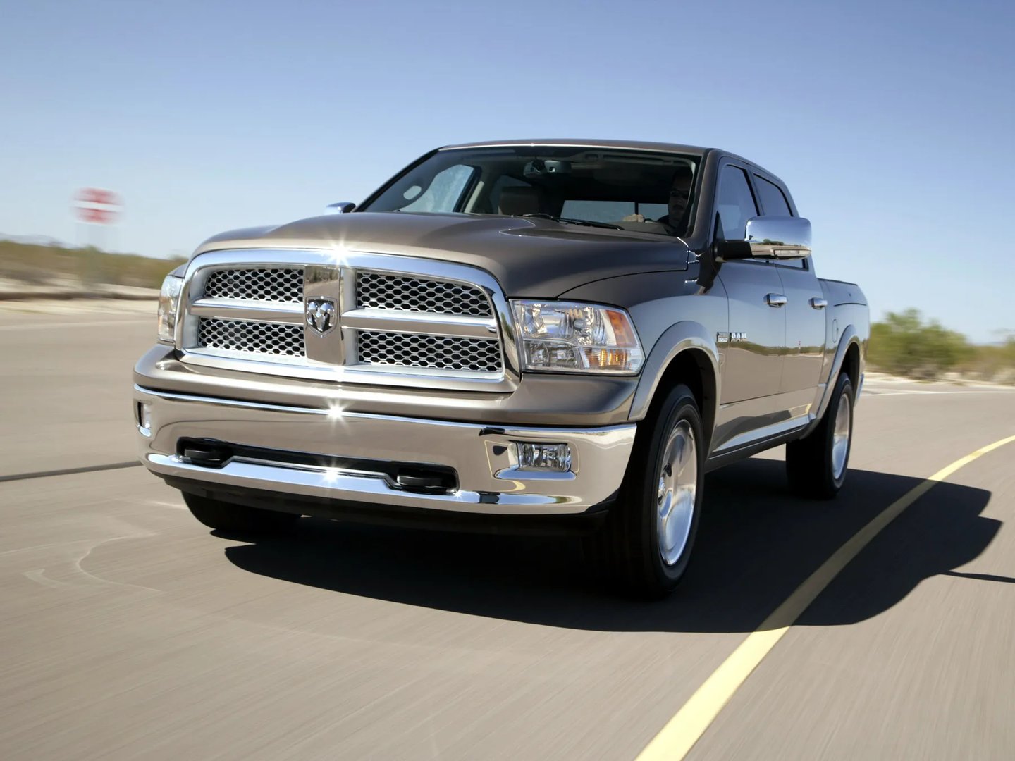 Dodge RAM 4 generation  Pickup double-cab