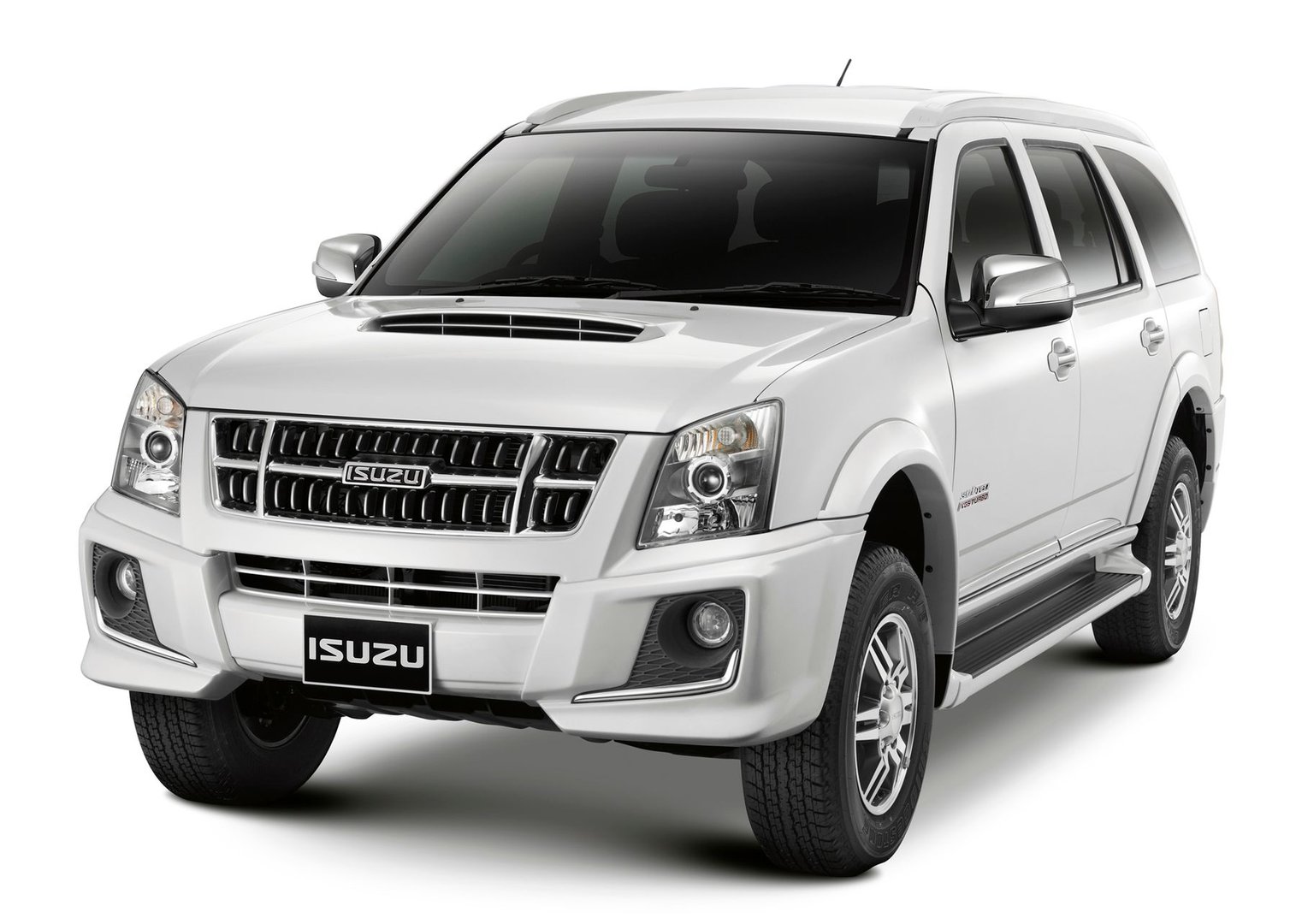 isuzu_MU-7_1_generation__SUV_5-doors__7.jpg