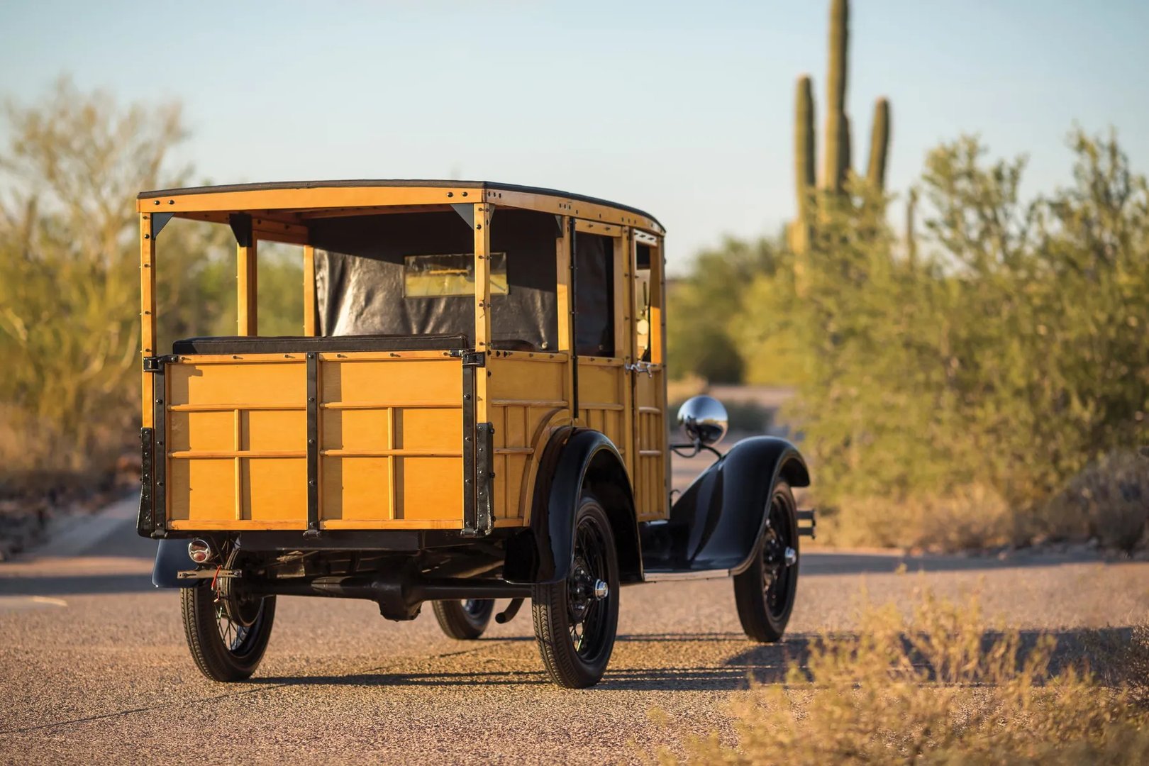 Ford_Model_A_1_generation__Estate_5-door__12.jpg