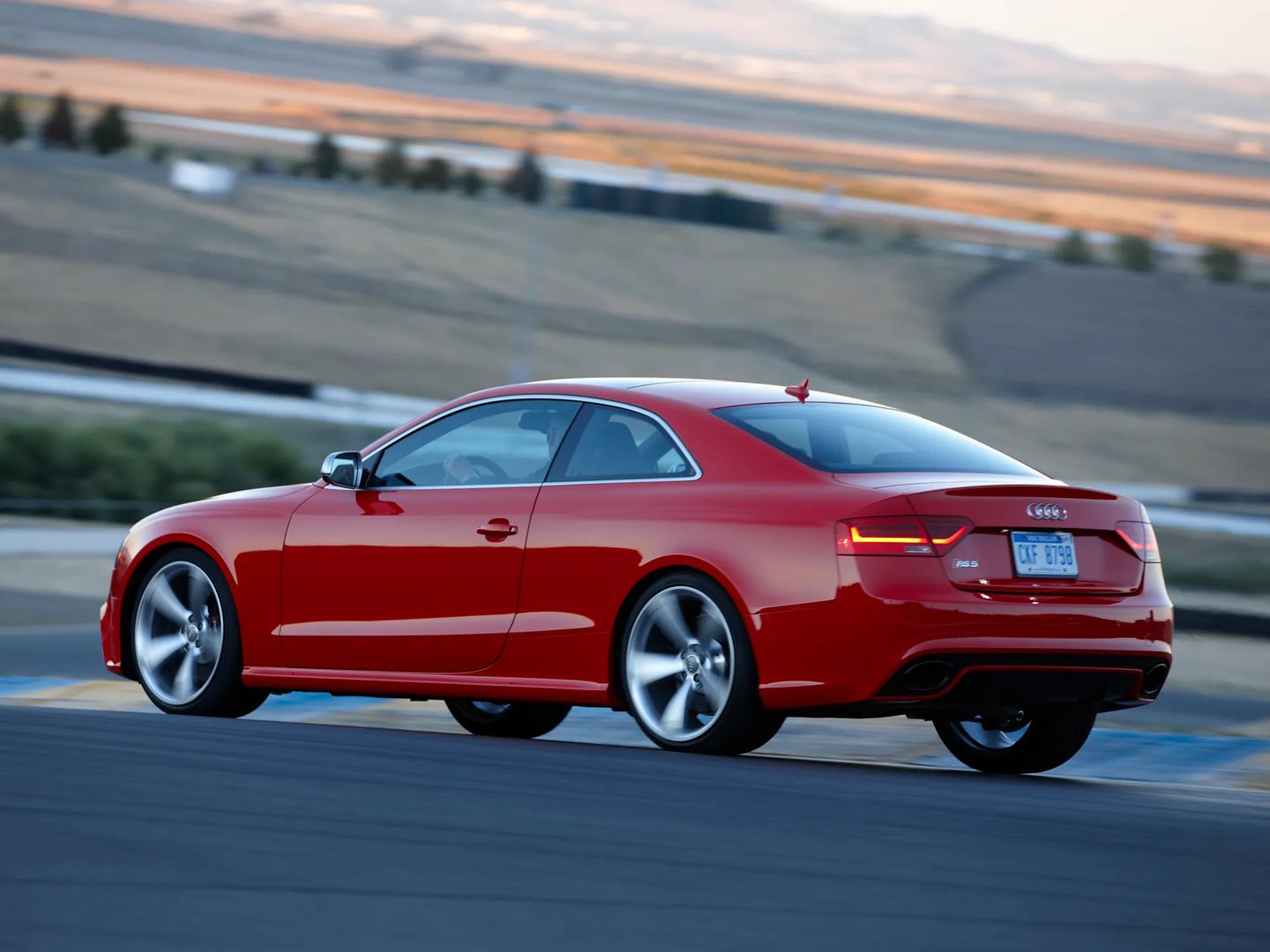 Audi_RS5_1_generation_restyling_1__Coupe__10.jpg