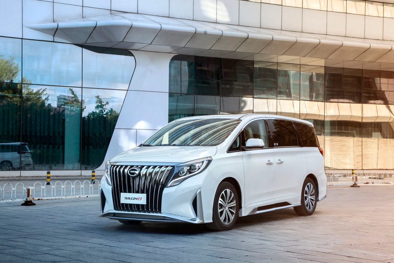 GAC Motor GN8 1 generation, restyling