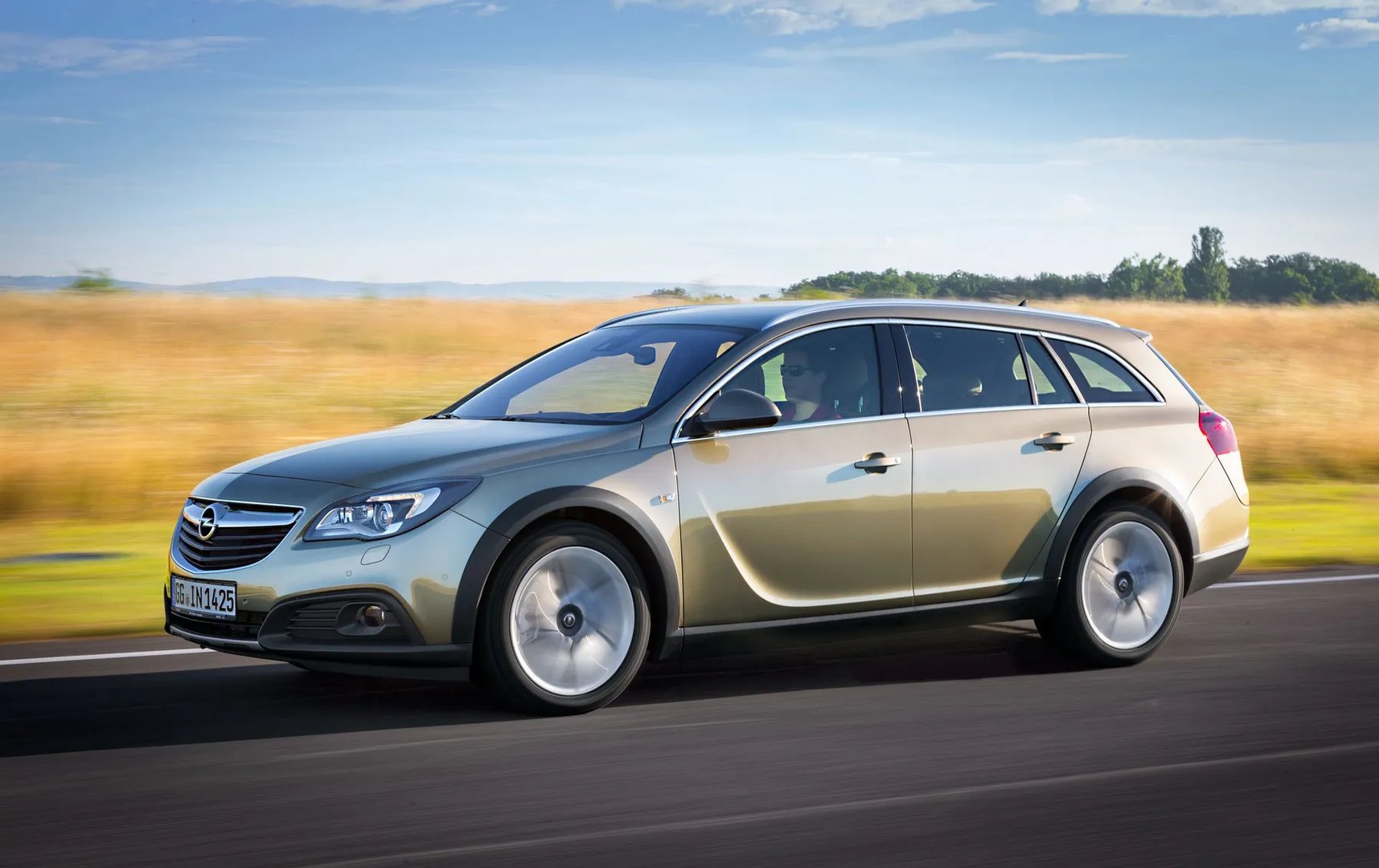 Opel_Insignia_1_generation_restyling__Estate_5-door__6.jpg