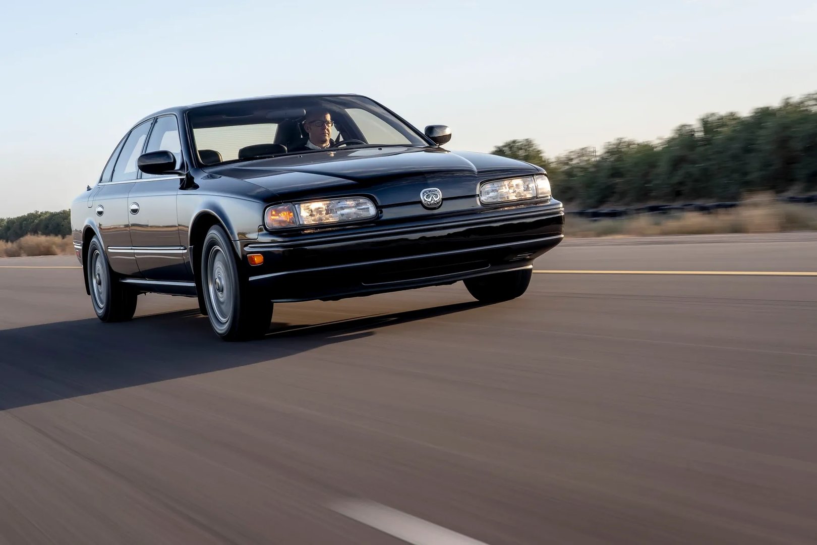 Infiniti_Q45_1_generation__Sedan__6.jpg