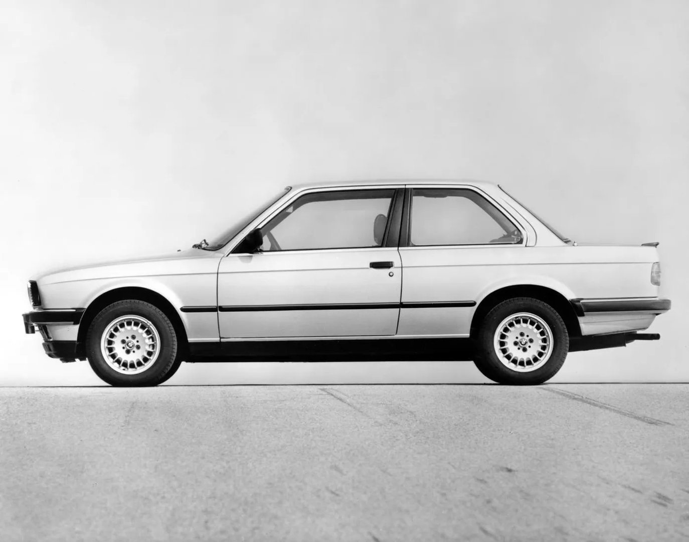 BMW_3_series_2_generation__Coupe__11.jpg