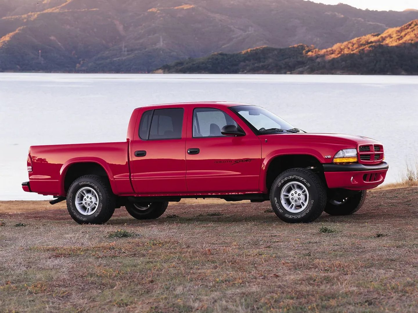 Dodge_Dakota_2_generation__Pickup_double-cab__6.jpg