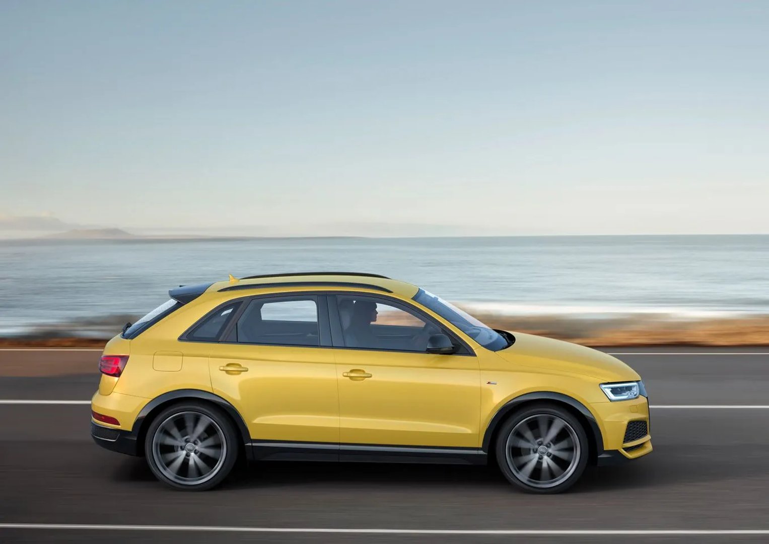 Audi_Q3_1_generation_restyling__SUV_5-doors__3.jpg