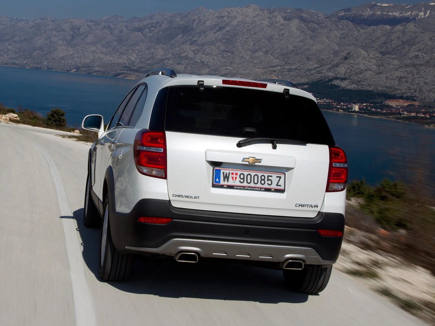 Chevrolet_Captiva_1_generation_restyling_2__SUV_5-doors__11.jpg