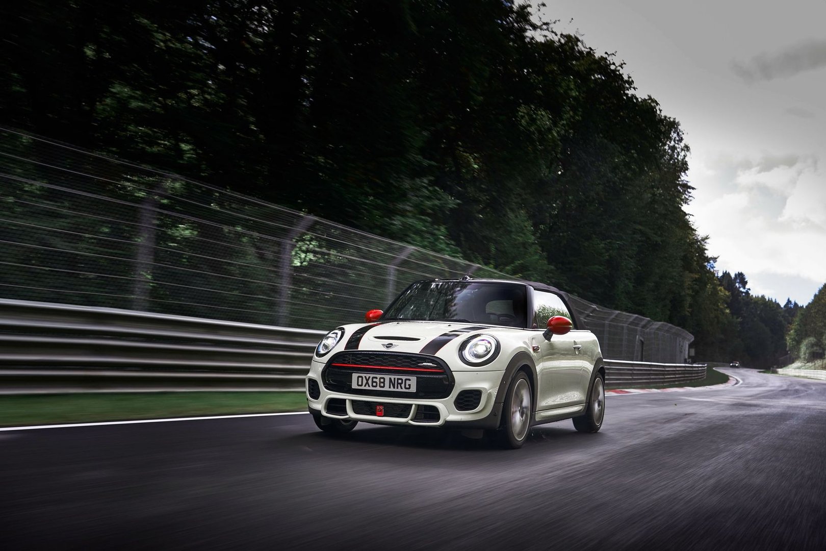 mini_Cabrio_3_generation_restyling__Cabrio__19.jpg