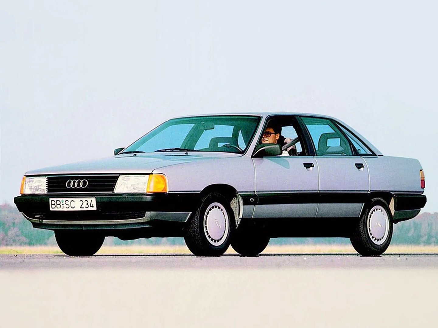 Audi_100_3_generation_restyling__Sedan__1.jpg