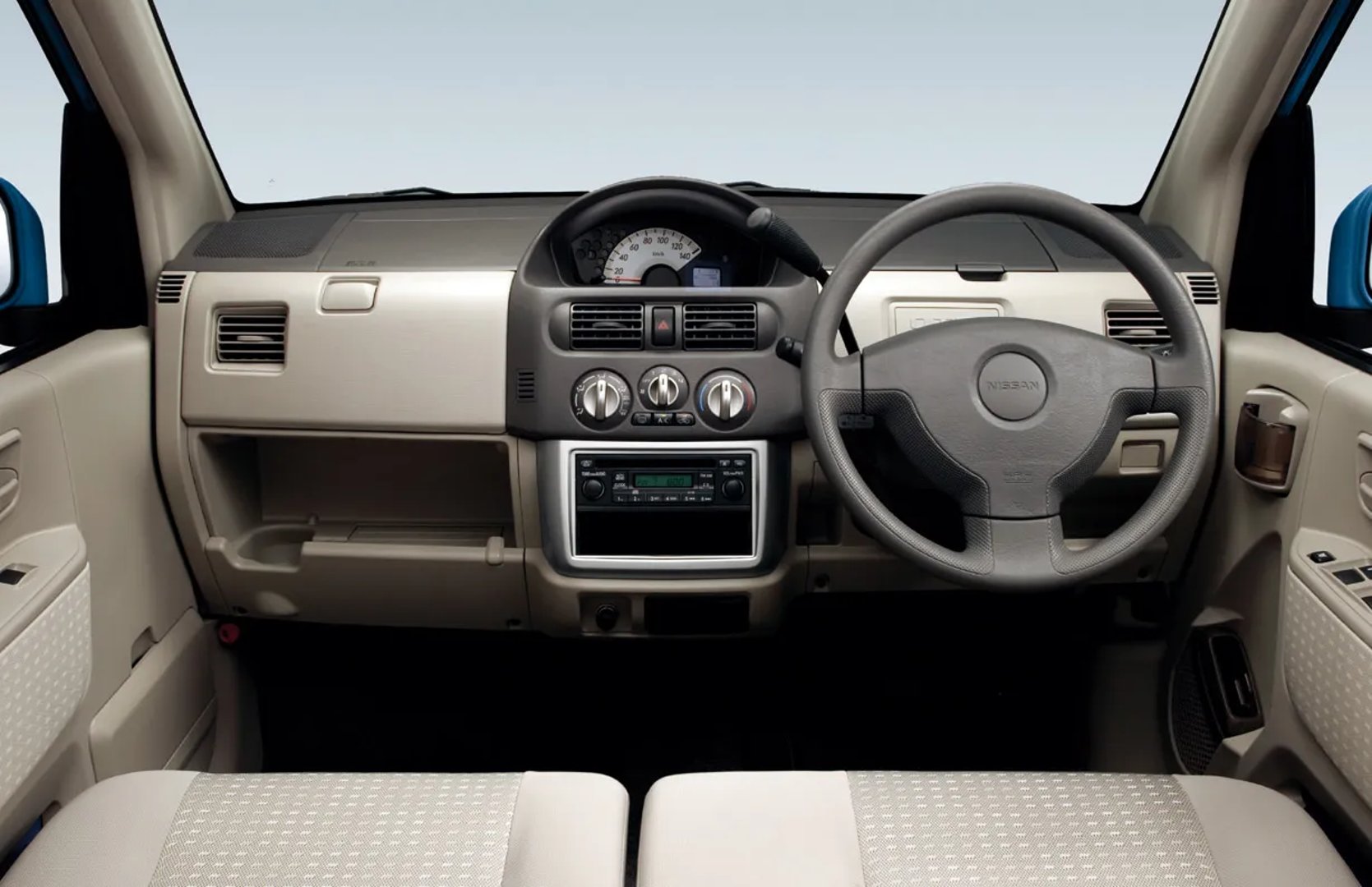 Nissan_Otti_1_generation__Hatchback_5-door__1.jpg