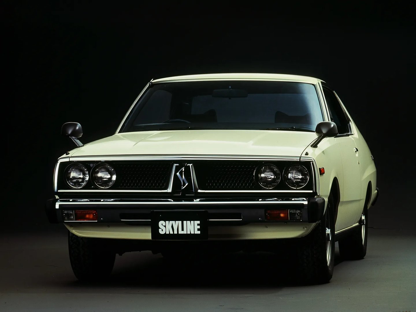Nissan_Skyline_5_generation__Coupe_Hardtop__8.jpg
