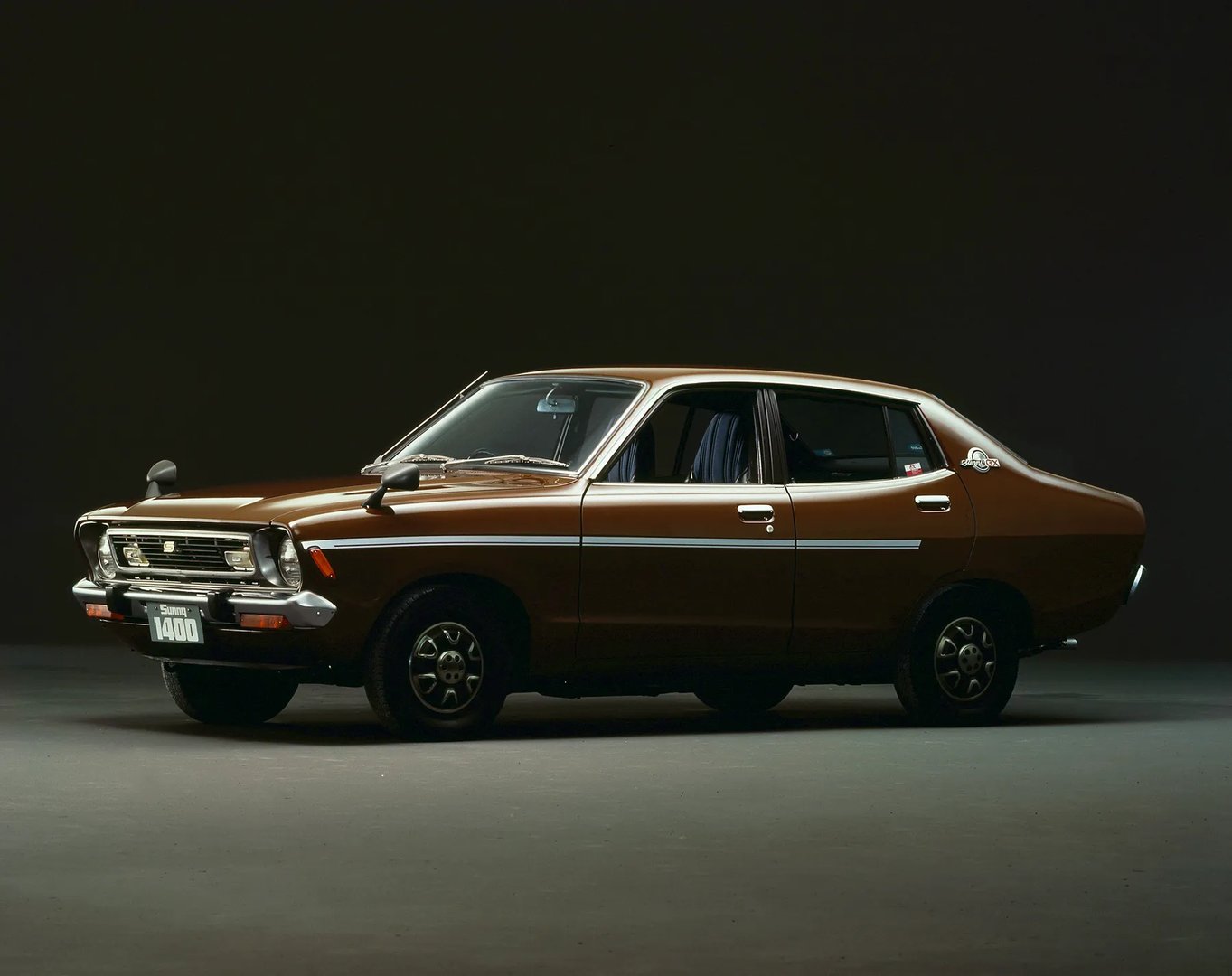 Nissan_Sunny_3_generation__Sedan__5.jpg