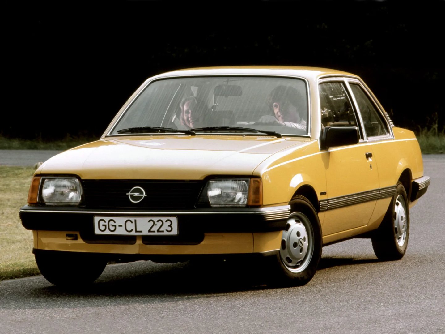 Opel Ascona 3 generation  Sedan 2-doors