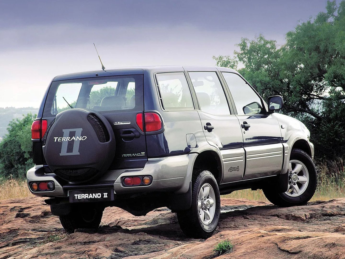 Nissan_Terrano_2_generation_restyling__SUV_5-doors__3.jpg
