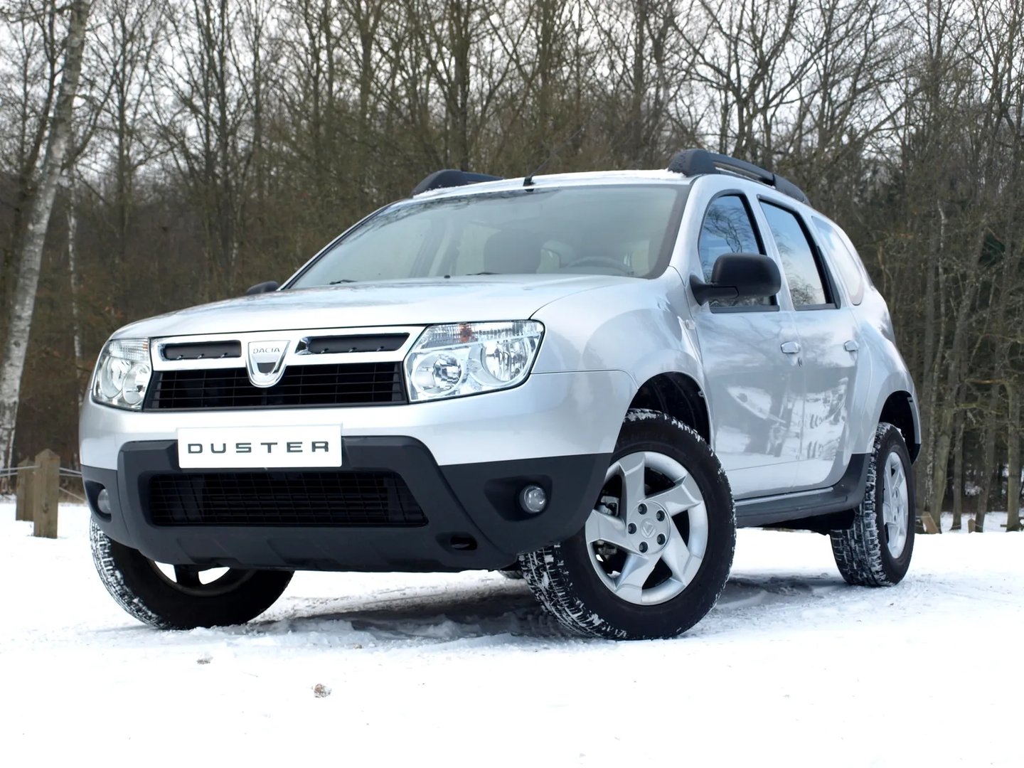 Dacia_Duster_1_generation__SUV_5-doors__5.jpg