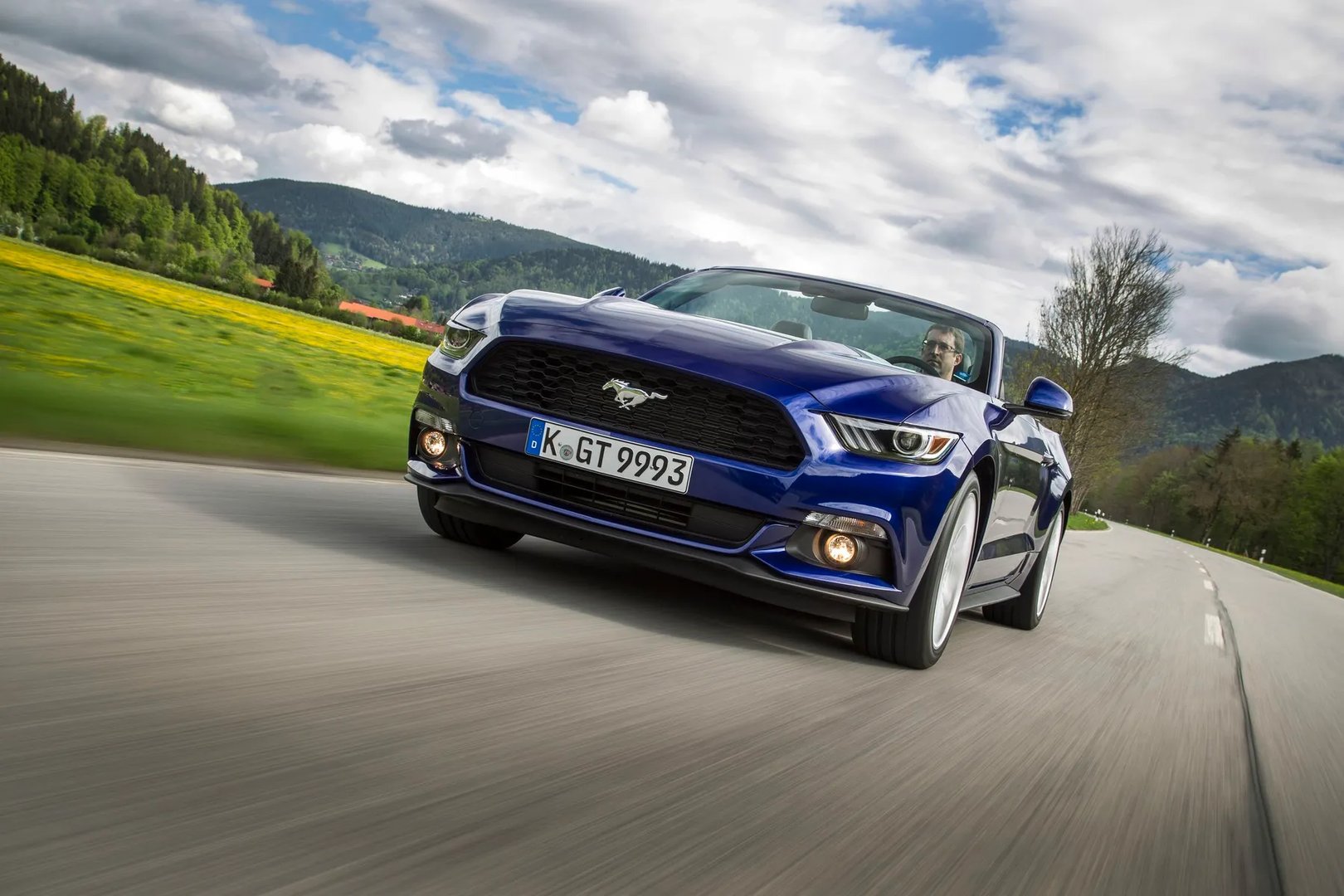 Ford_Mustang_6_generation__Cabrio__5.jpg