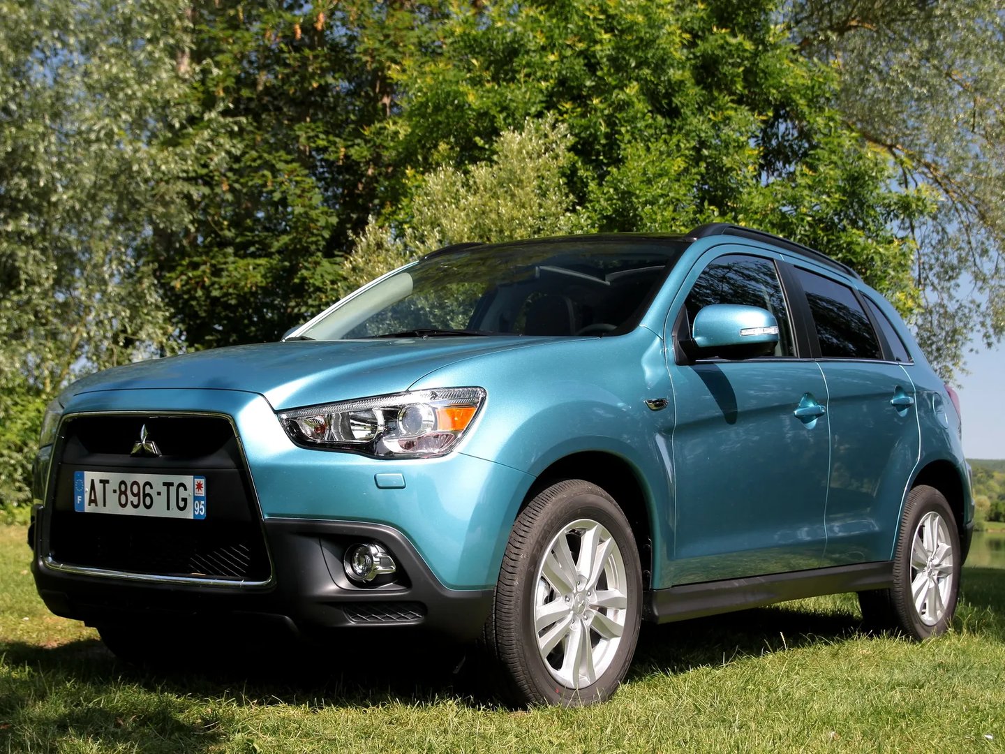 Mitsubishi_ASX_1_generation__SUV_5-doors__7.jpg