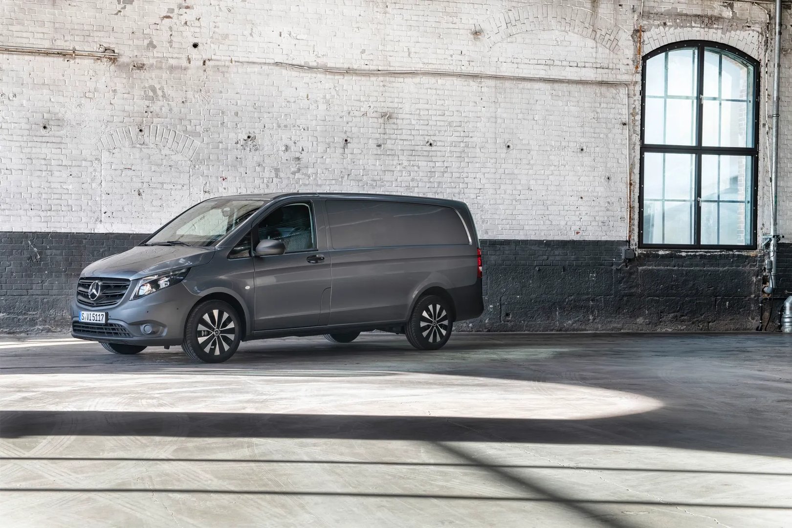 Mercedes_Vito_3_generation_restyling_2__Van__12.jpg