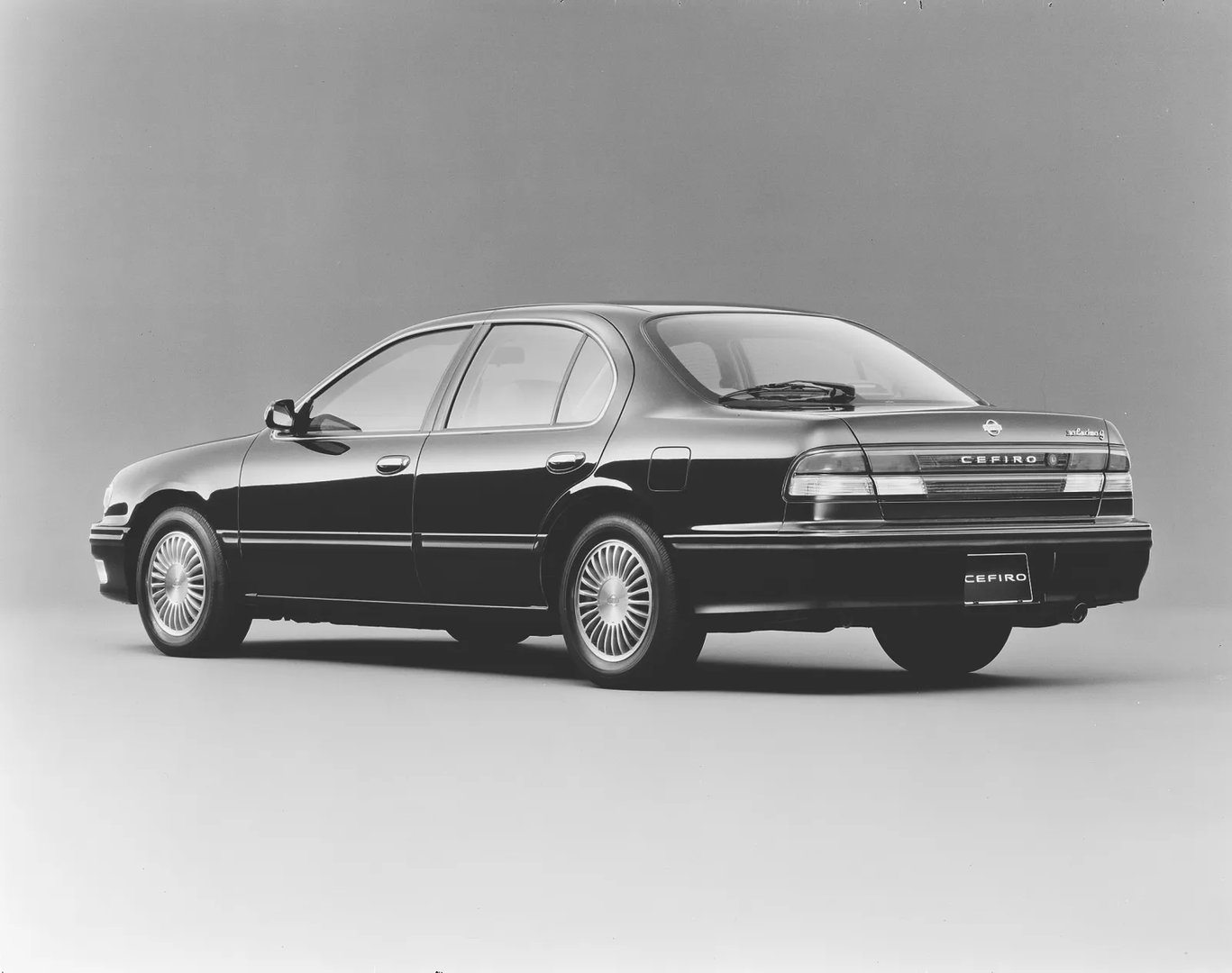 Nissan_Cefiro_2_generation__Sedan__3.jpg