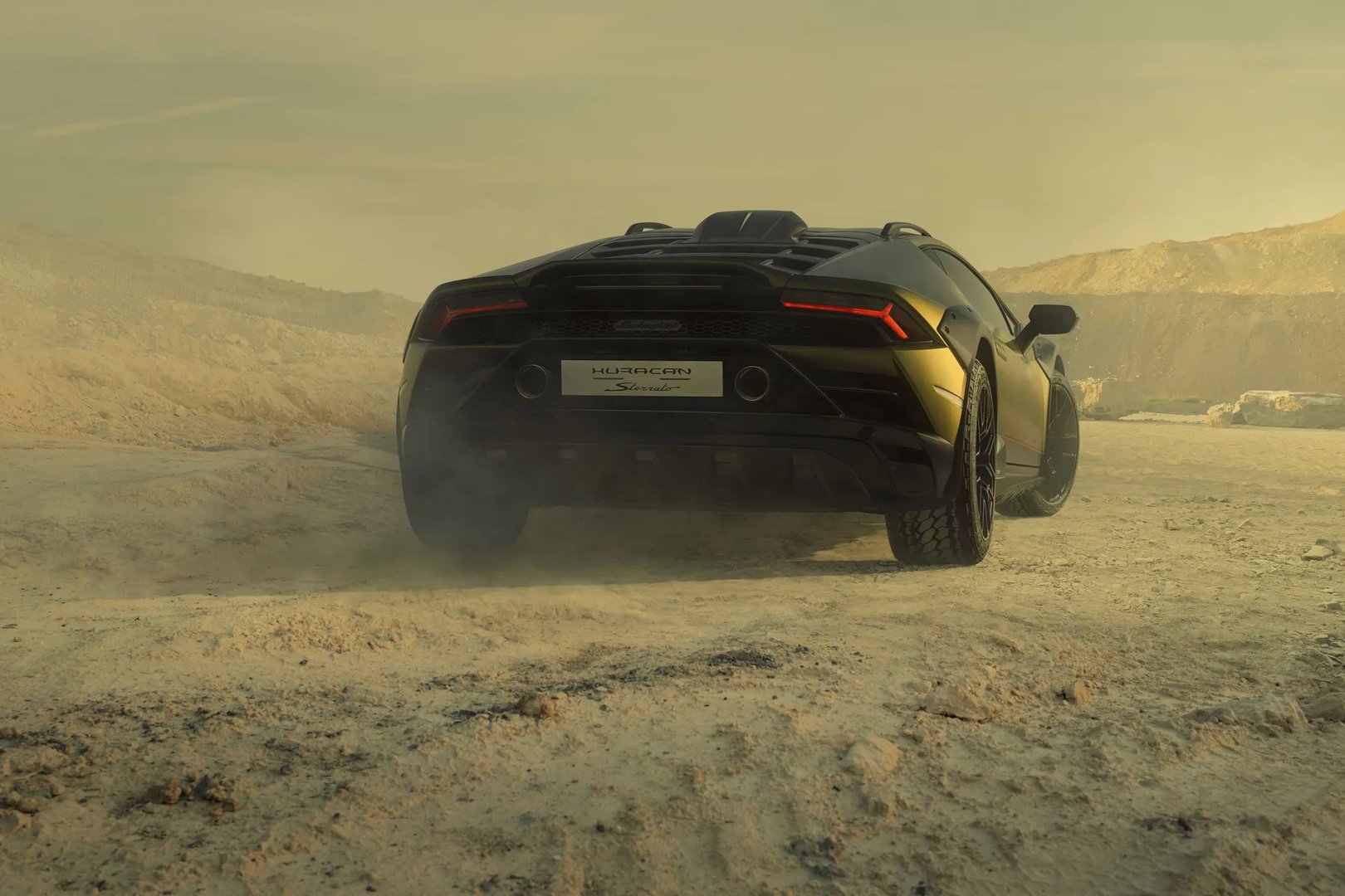 Lamborghini_Huracan_Sterrato_1_generation__Coupe__9.jpg