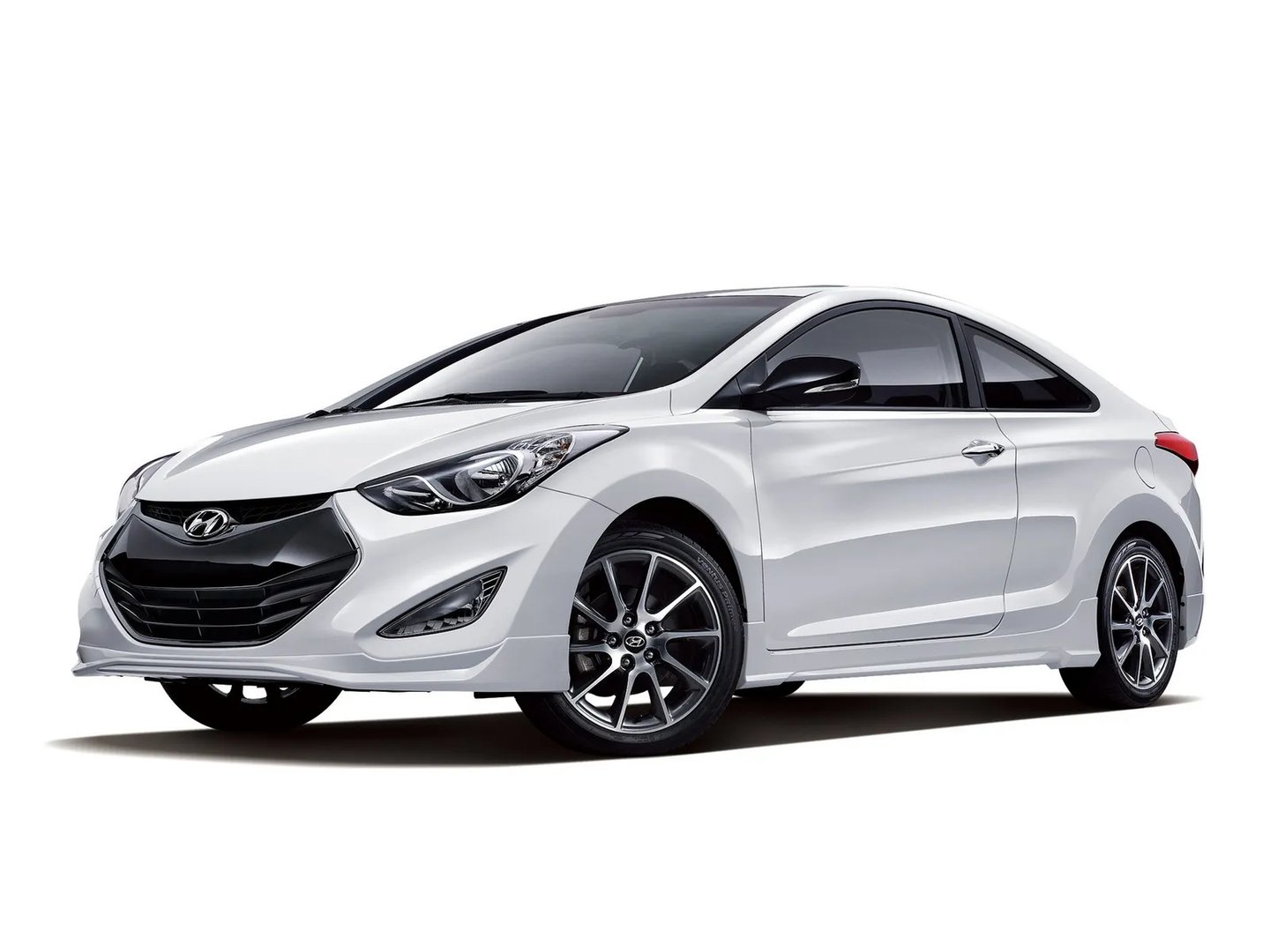 Hyundai Avante 5 generation, restyling  Coupe