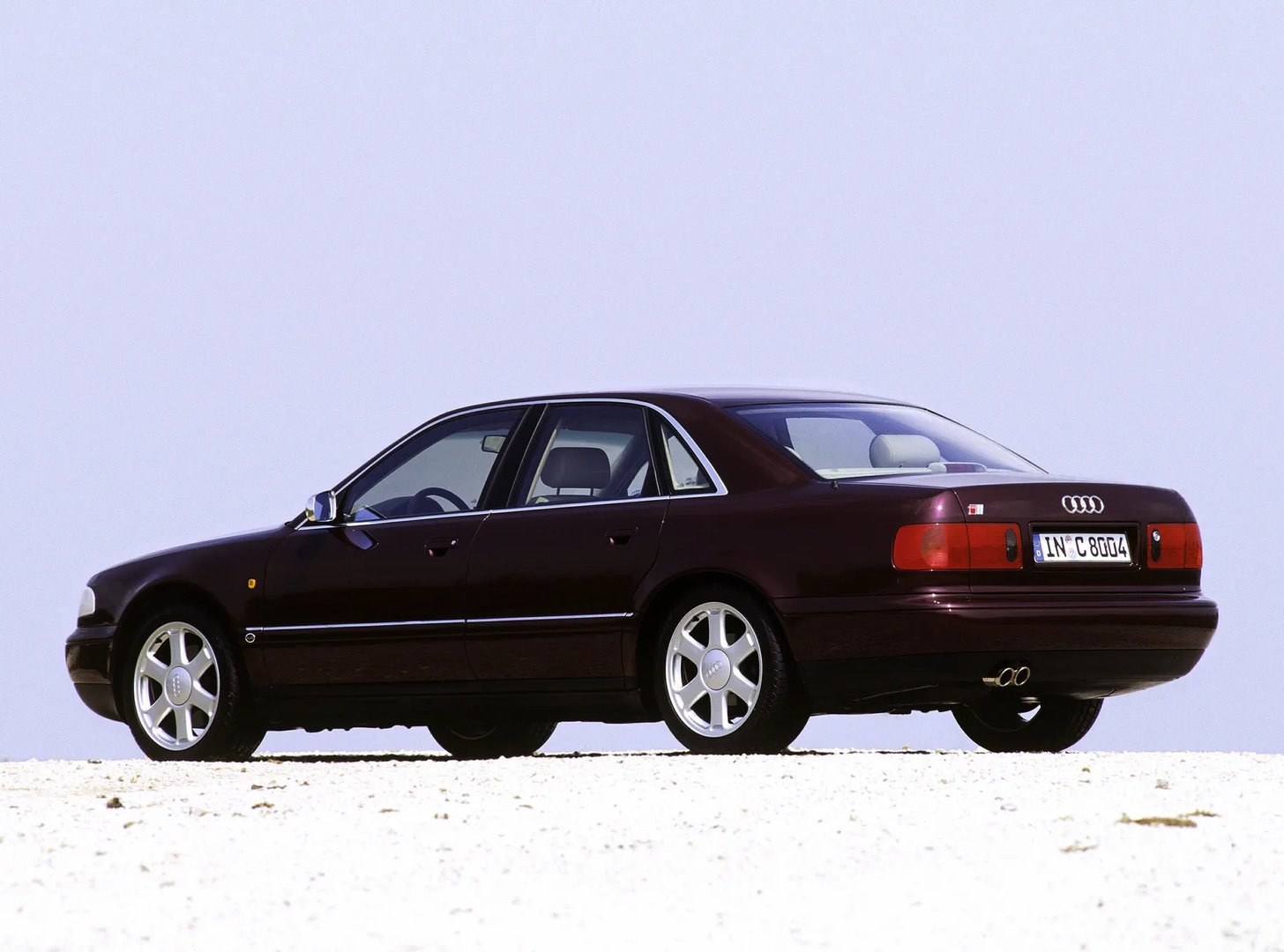 Audi_S8_1_generation__Sedan__2.jpg