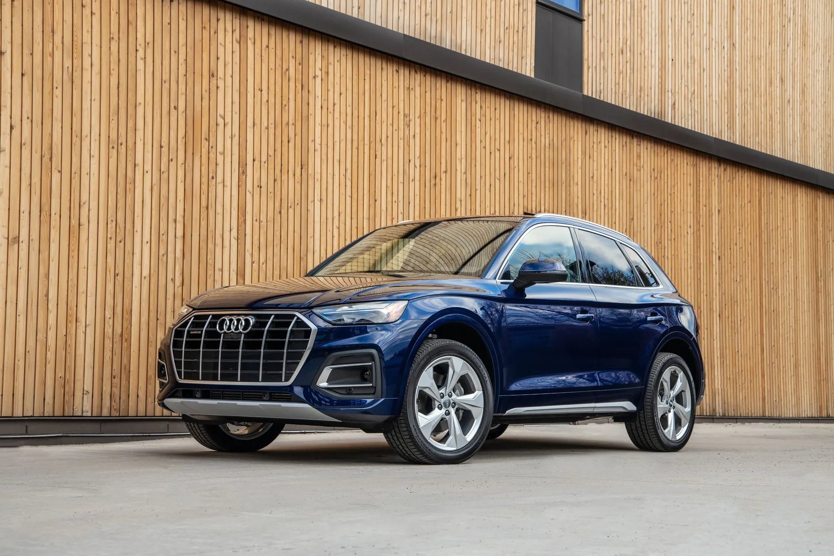 Audi_Q5_2_generation_restyling__SUV_5-doors__1.jpg