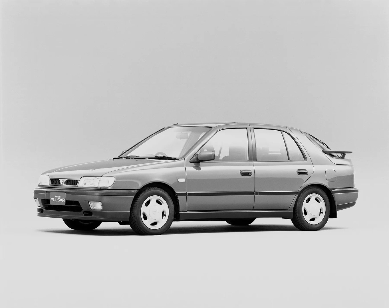 Nissan Pulsar 4 generation  Mini 5-doors