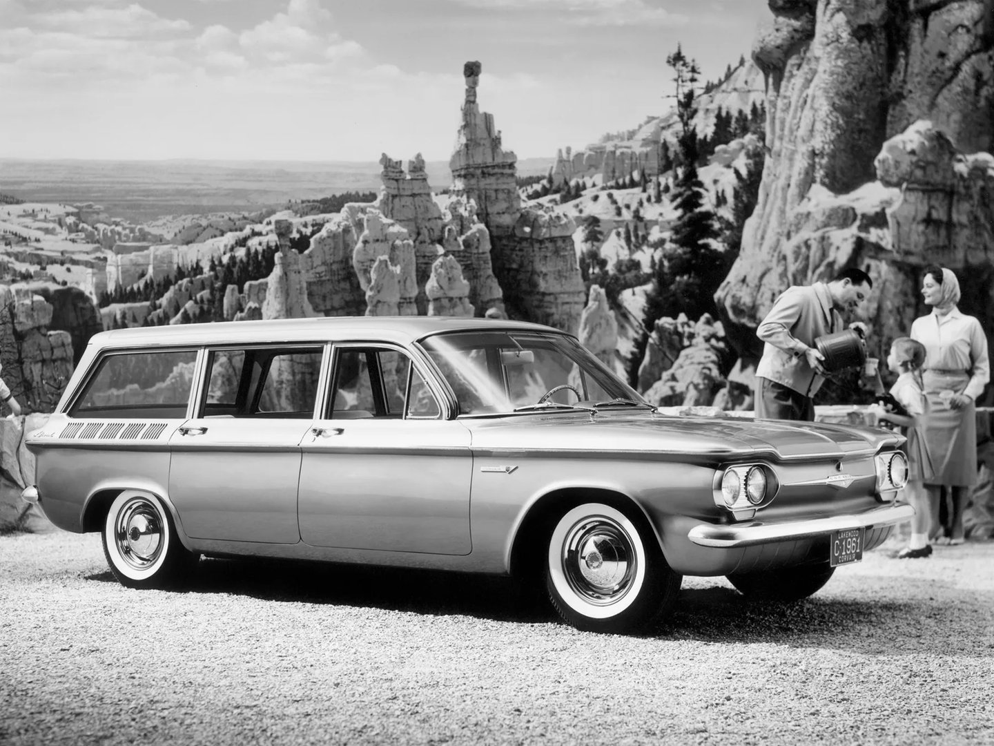 Chevrolet_Corvair_1_generation__Estate_5-door__5.jpg