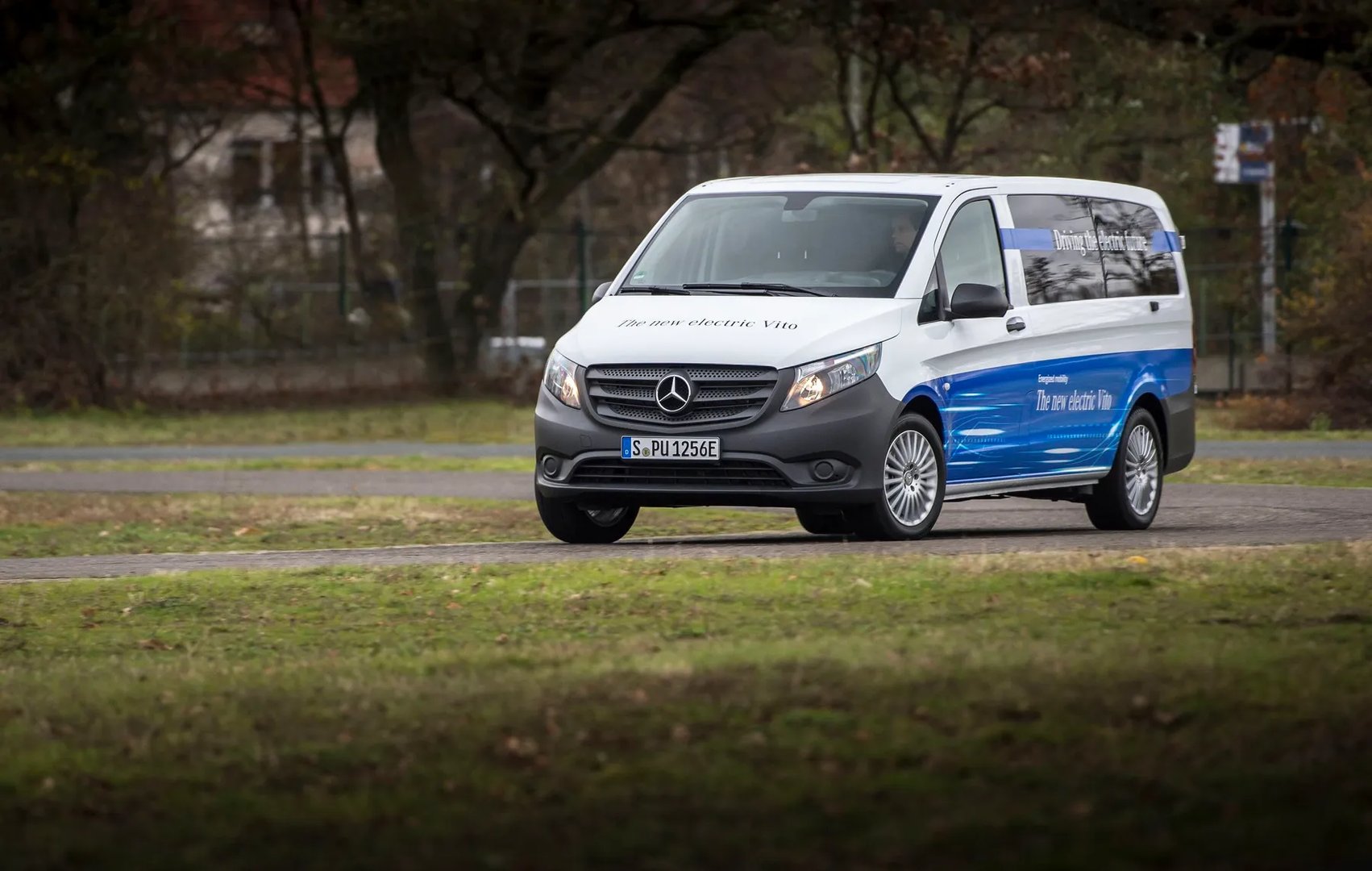 Mercedes_Vito_3_generation_restyling__Minivan__5.jpg