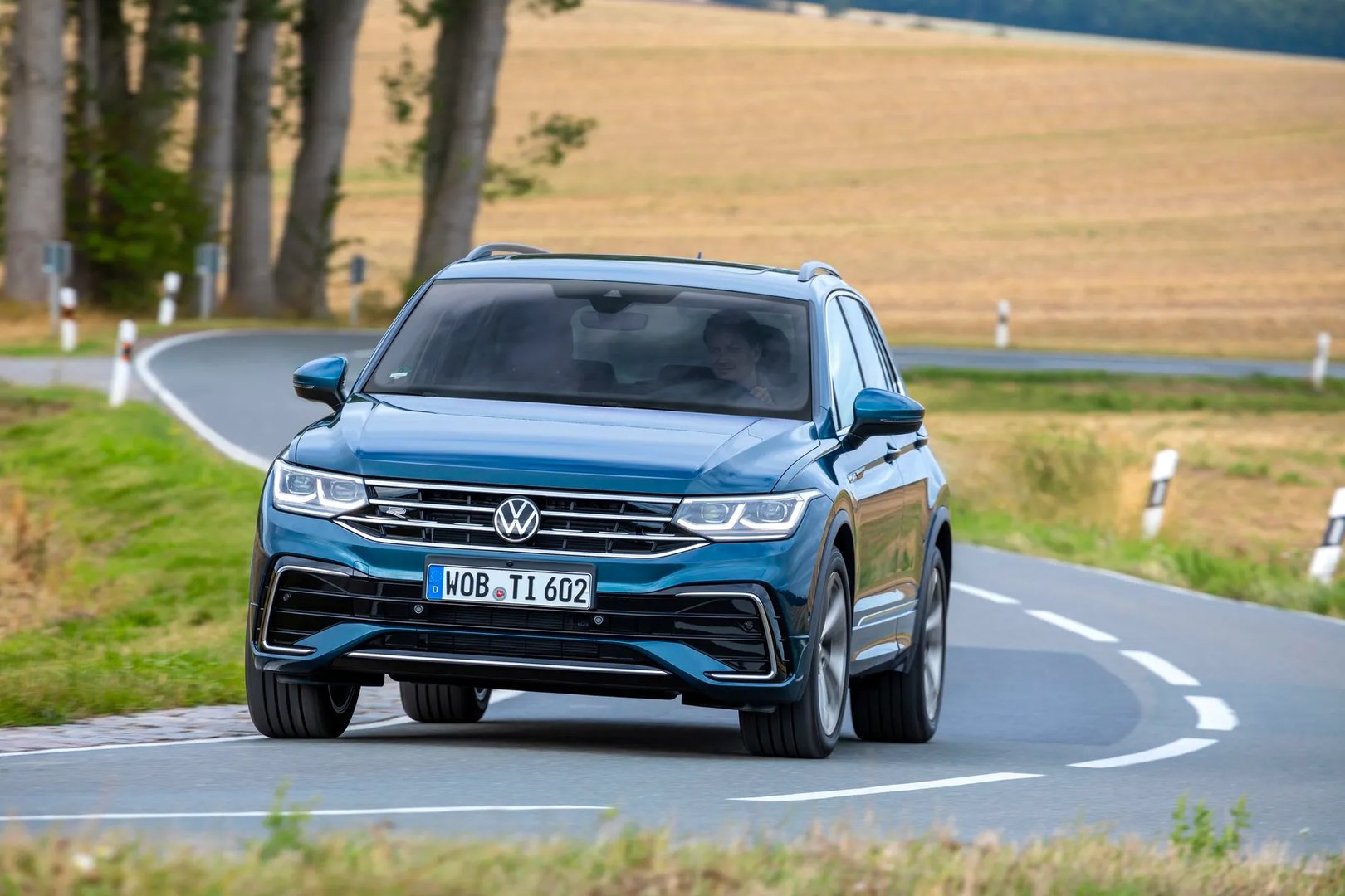 Volkswagen_Tiguan_2_generation_restyling__SUV_5-doors__1.jpg