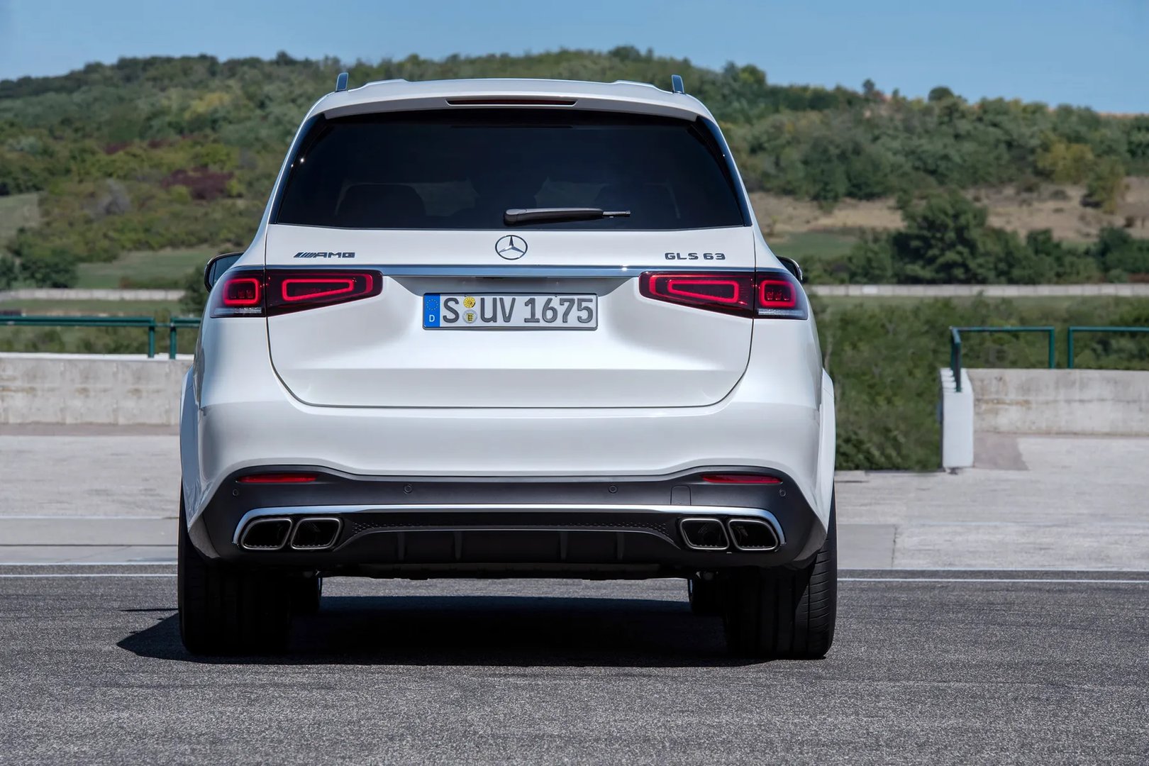 Mercedes_GLS_AMG_1_generation__SUV_5-doors__10.jpg