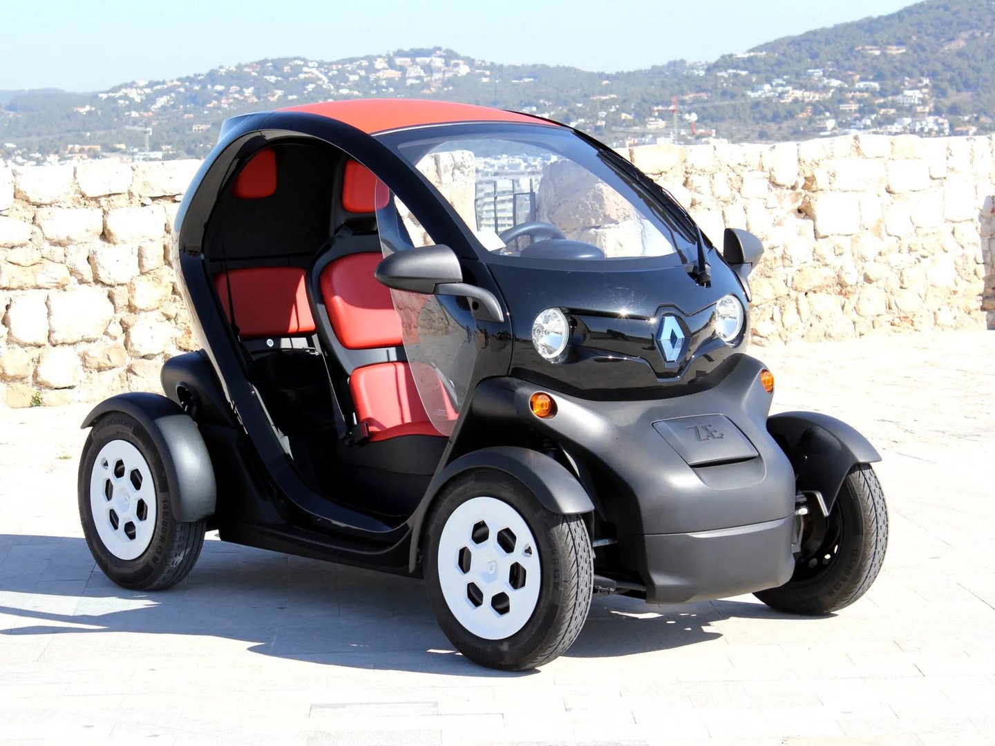 Renault_Twizy_1_generation__Mini_5-doors__3.jpg