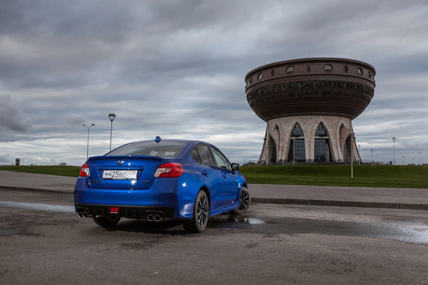 Subaru_WRX_1_generation__Sedan__13.jpg