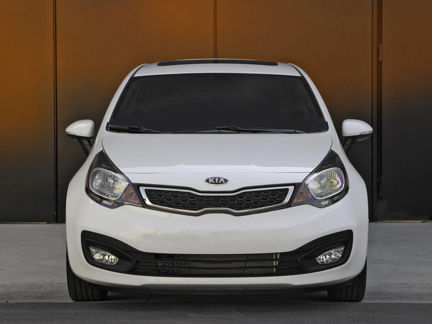 Kia_Rio_3_generation__Sedan__6.jpg