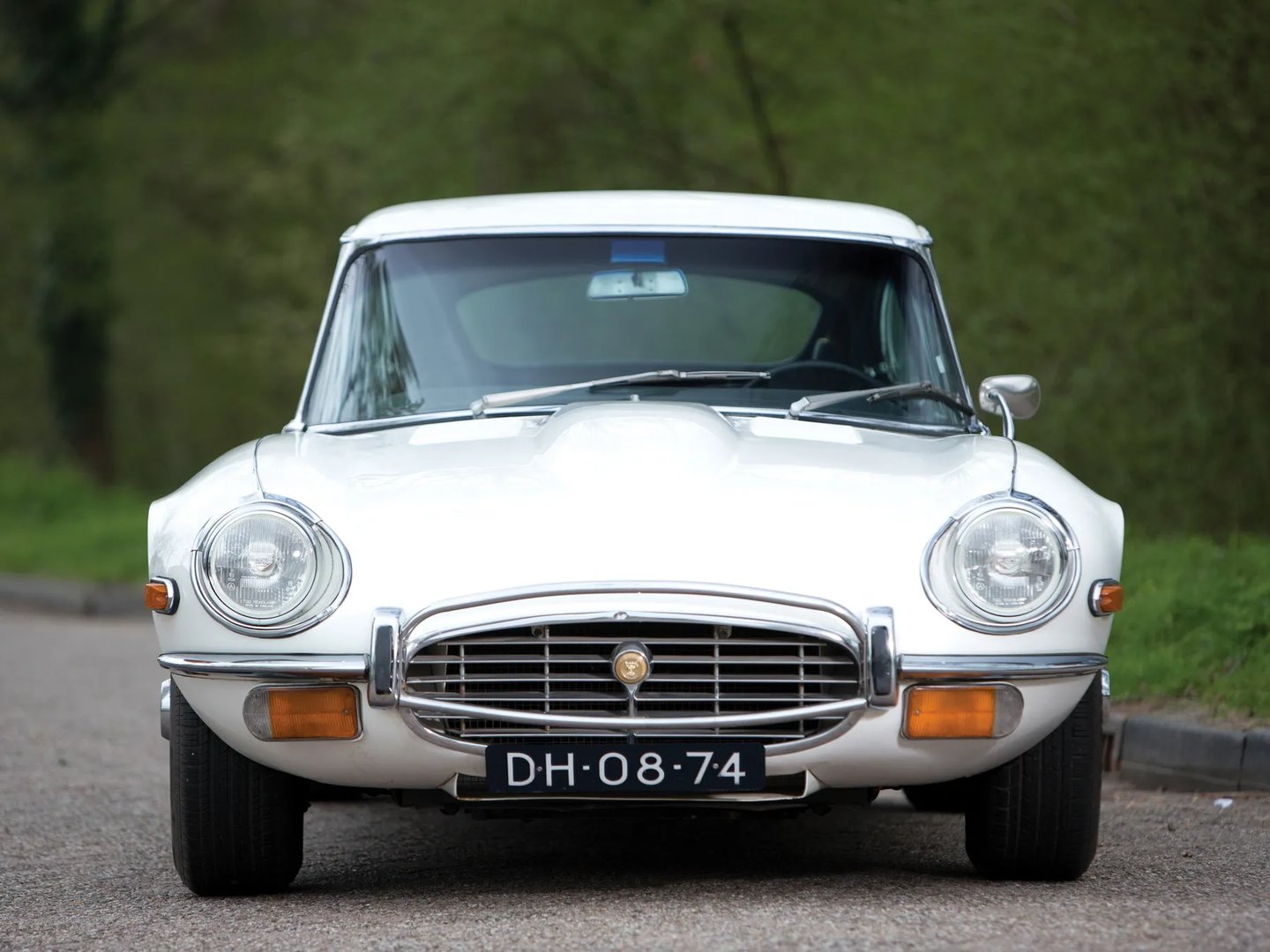 Jaguar_E-type_3_generation__Coupe__3.jpg